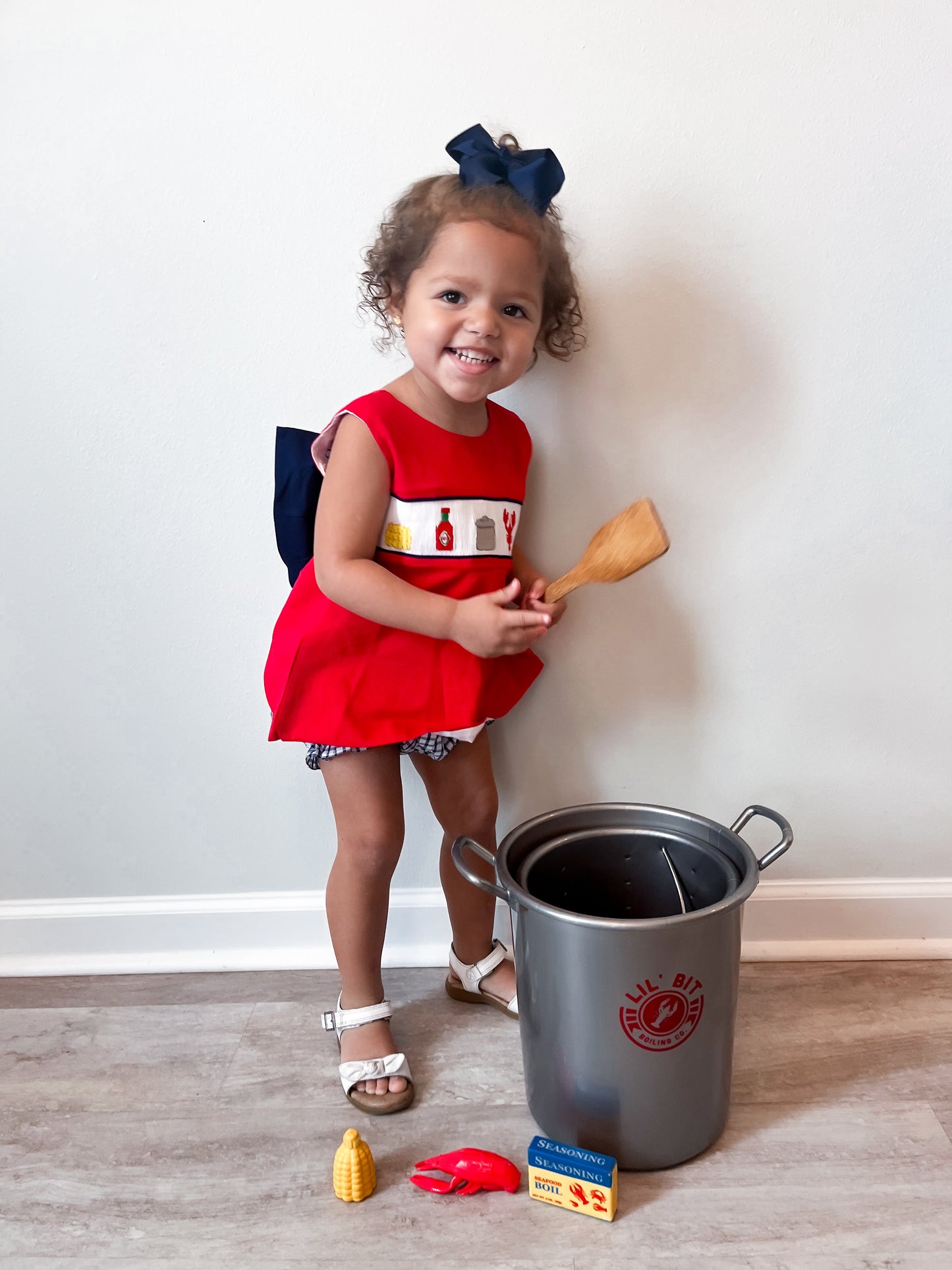 Carson and Friends Seafood Boil Girls Set